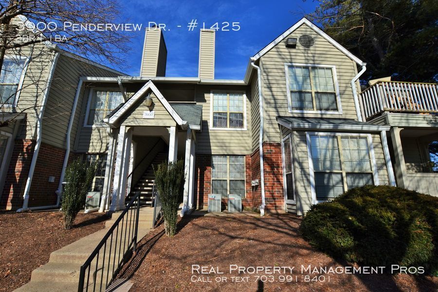 Primary Photo - 3900 Penderview Dr