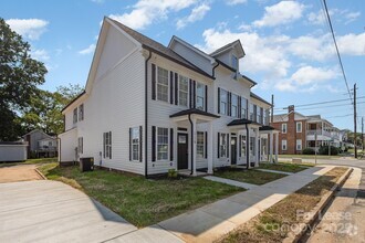 Building Photo - 119 W G St