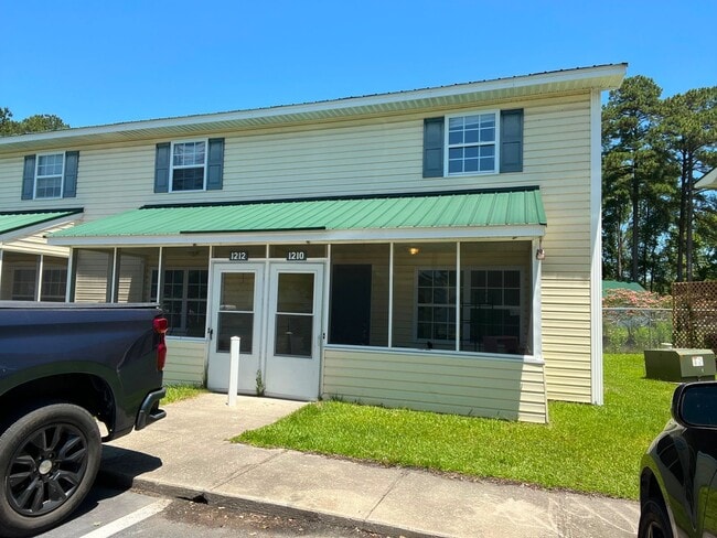 Photo - 1210 Shalom Dr Townhome