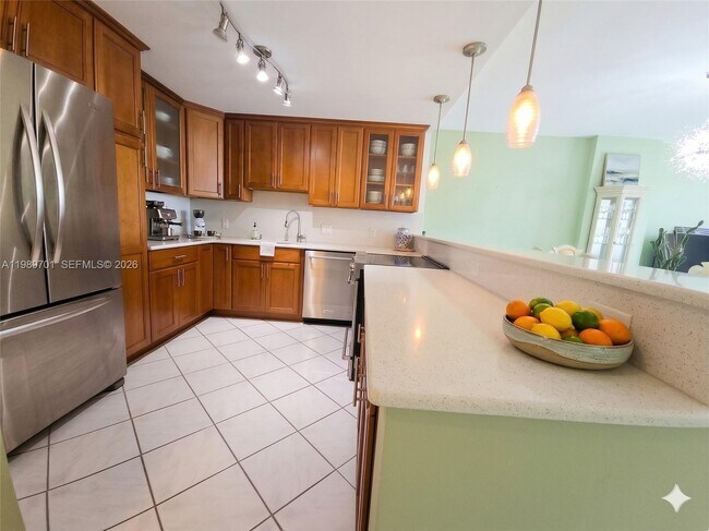 Foto del edificio - 2851 NE 183rd St