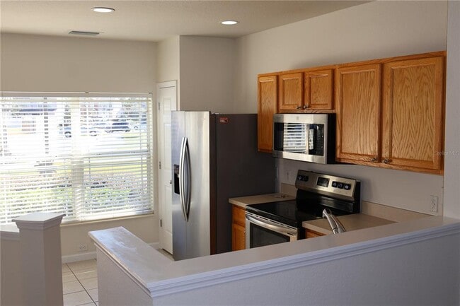 Building Photo - 4476 SW 49th Ave