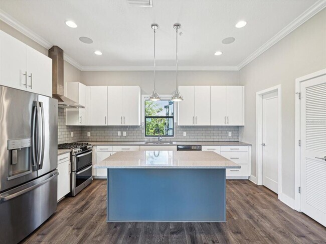 Foto del edificio - 946 Highland Ave