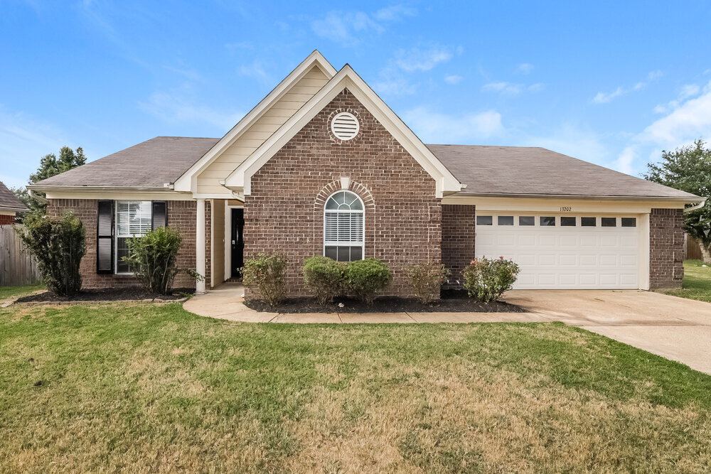 Primary Photo - 13202 Claybourne Cove