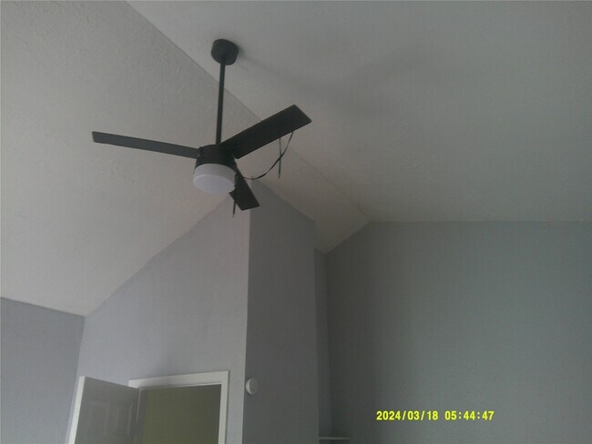 Foto del edificio - 12411 W Village Dr