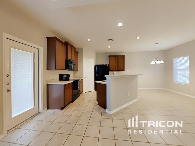 Building Photo - 3802 Bogie Way