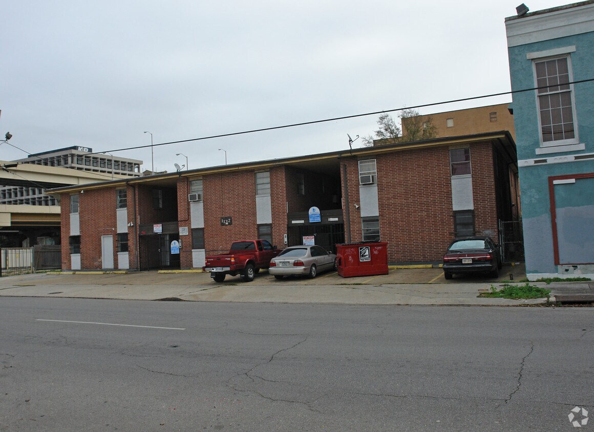 Building Photo - 1132 Carondelet St