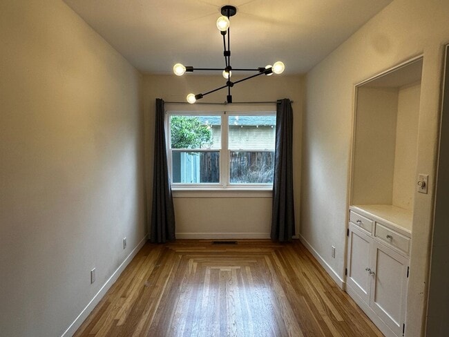 Foto del edificio - Must see to appreciate 2 Bedroom, 1 Bath Single Family House in Downtown San Jose!