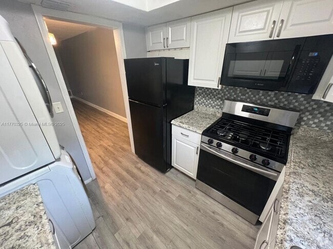 Regency Homes at Sunrise Apartments for Rent with Washer & Dryer ... - Productive High End Apartments With Washer Dryer