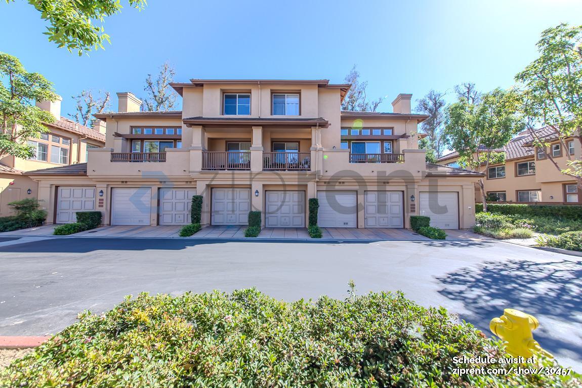 Foto principal - 2684 Dunstan Dr