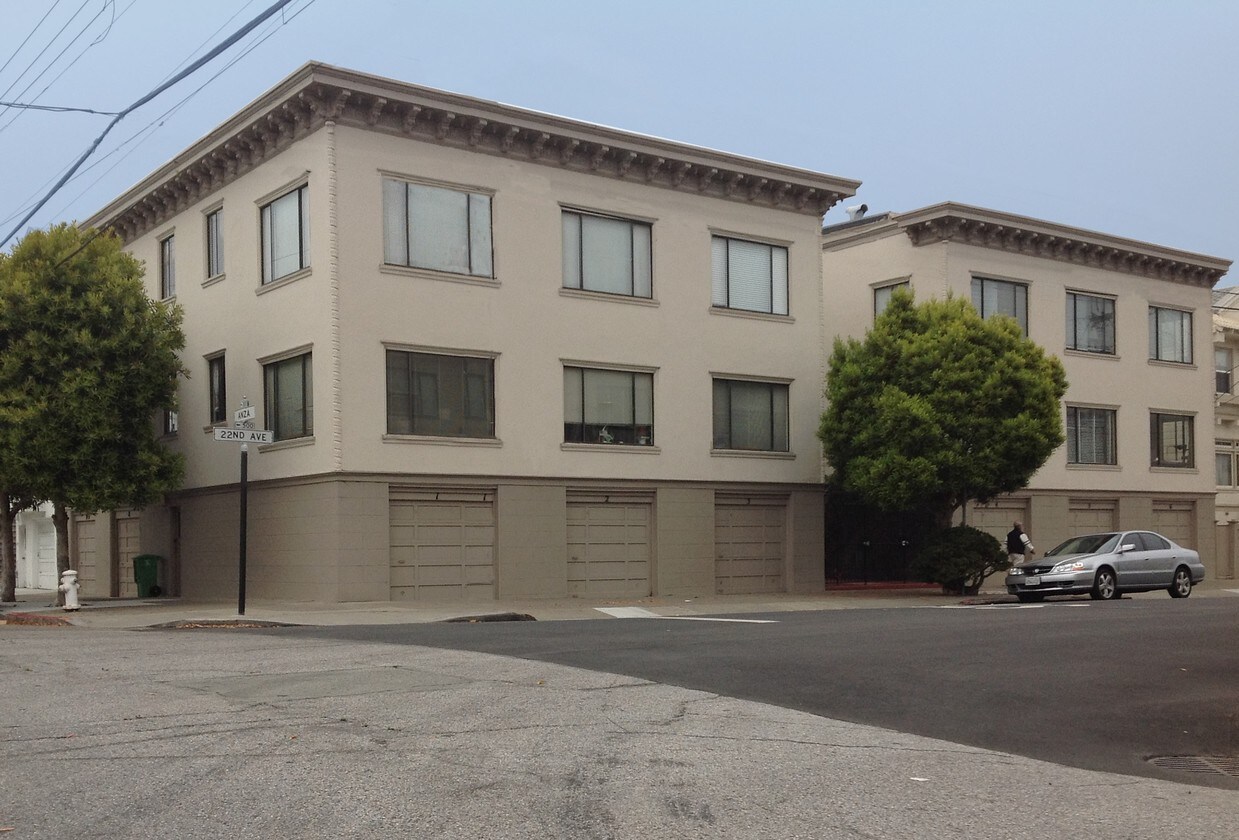 Primary Photo - 483-497 22nd Ave