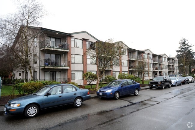 Building Photo - Oliver Apartments