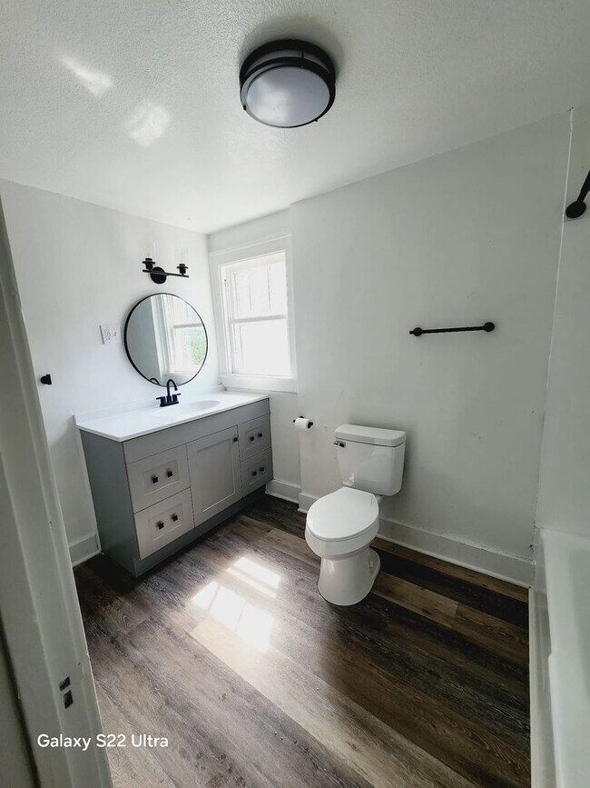 Foto del edificio - Cozy 3-Bedroom Home in Lima, OH – $1395/Mo...