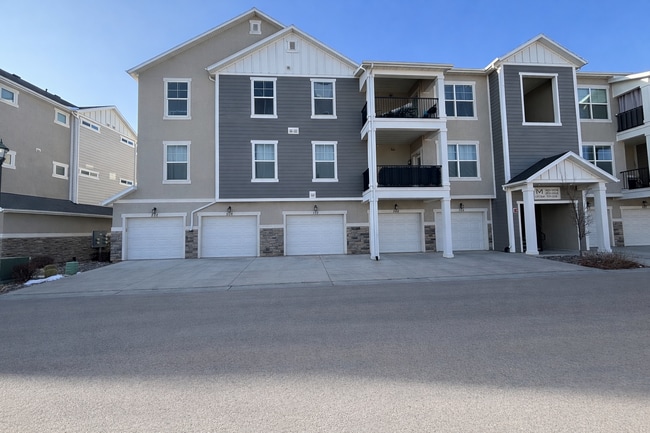 Building Photo - 13084 S Tortola Dr