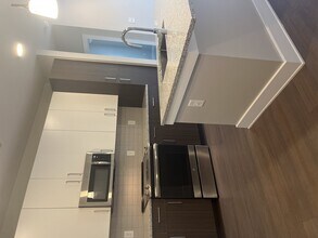 Interior Photo - 915 Glenwood Apartments at Grant Park