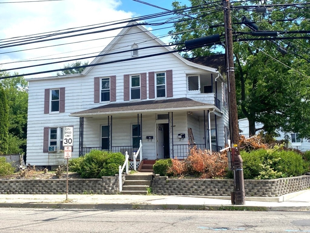 Primary Photo - 1140 Vestal Ave