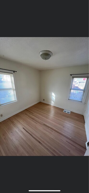Foto del edificio - 4630 Bloomington Ave