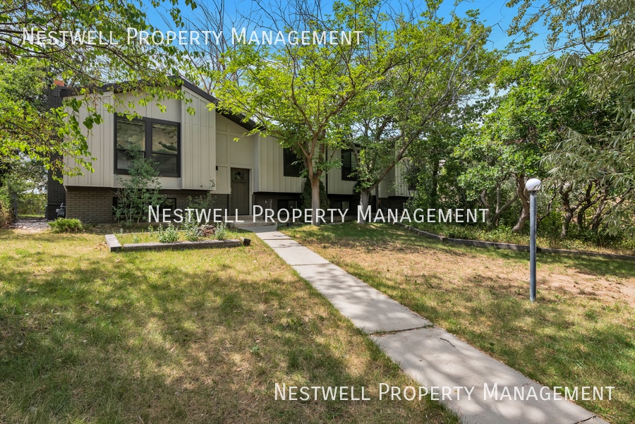 Foto principal - 8592 S Wasatch Blvd