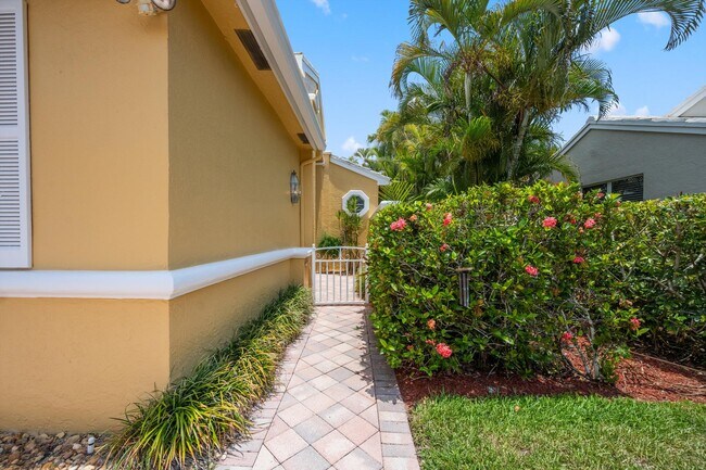 Foto del edificio - 4362 Kensington Park Way