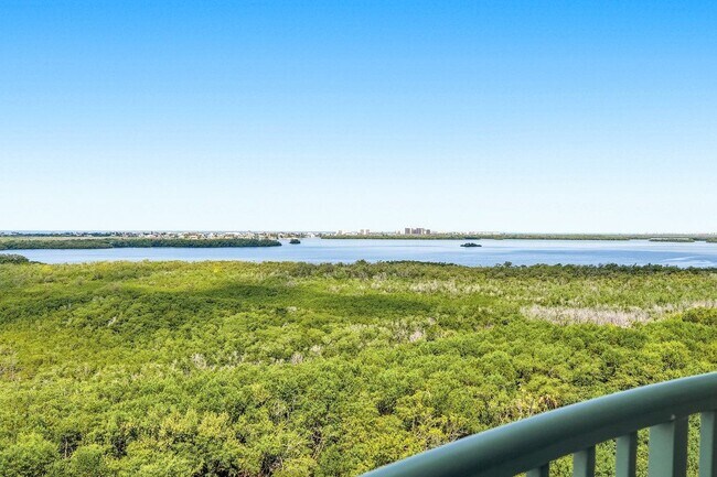 Foto del edificio - 4801 Island Pond Ct