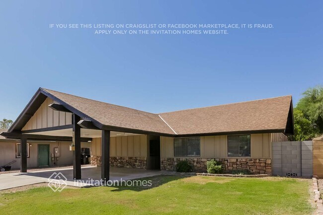 Building Photo - 1319 E Ivyglen St