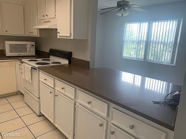 Building Photo - 2416 Barley Club Ct