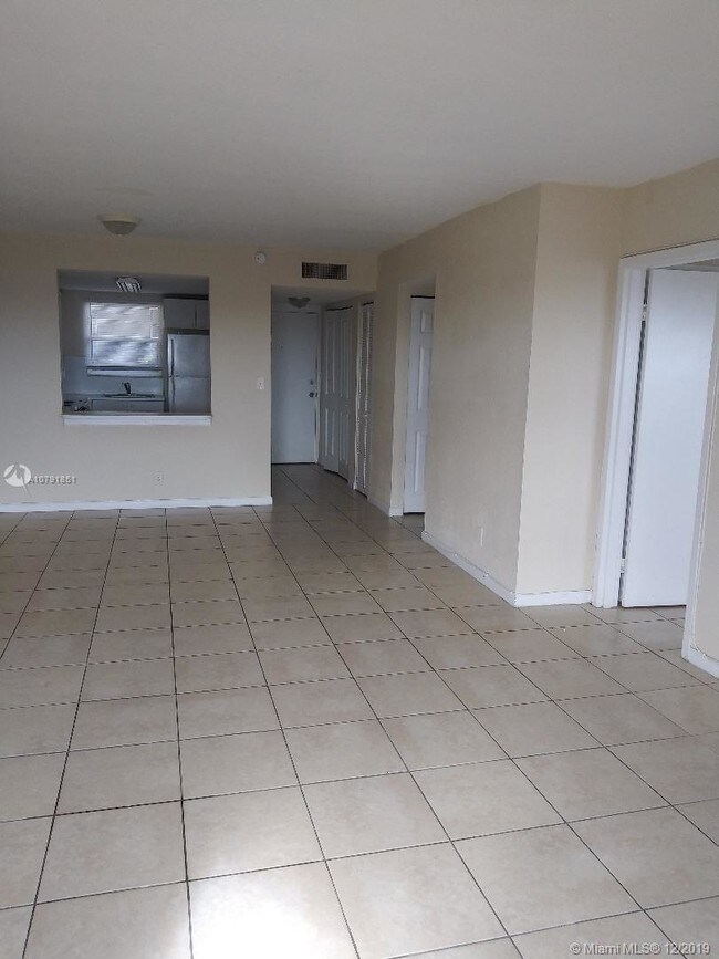 Foto del edificio - 2601 NW 56th Ave