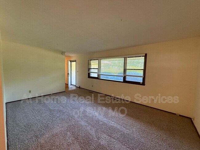 Foto del edificio - 2848 E Loren St