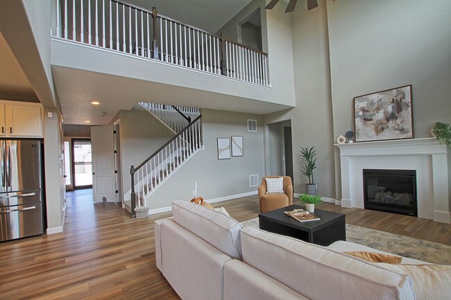 Building Photo - Luxury 5 bed for Rent in Blacktail at The ...
