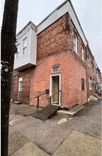 Building Photo - 528 E Willard St