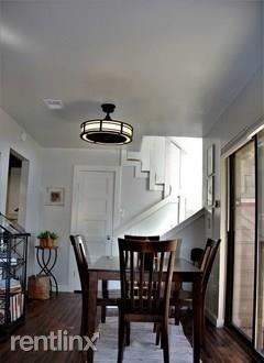 Foto del edificio - 2 br, 1.5 bath  - 2018 W Rundberg Ln Apt 15C