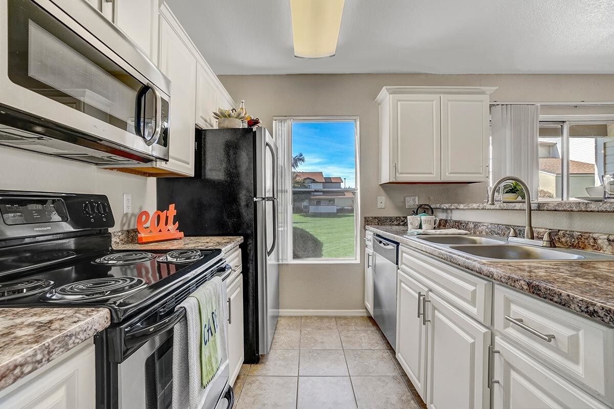 Promenade at Grand Apartments Surprise, AZ