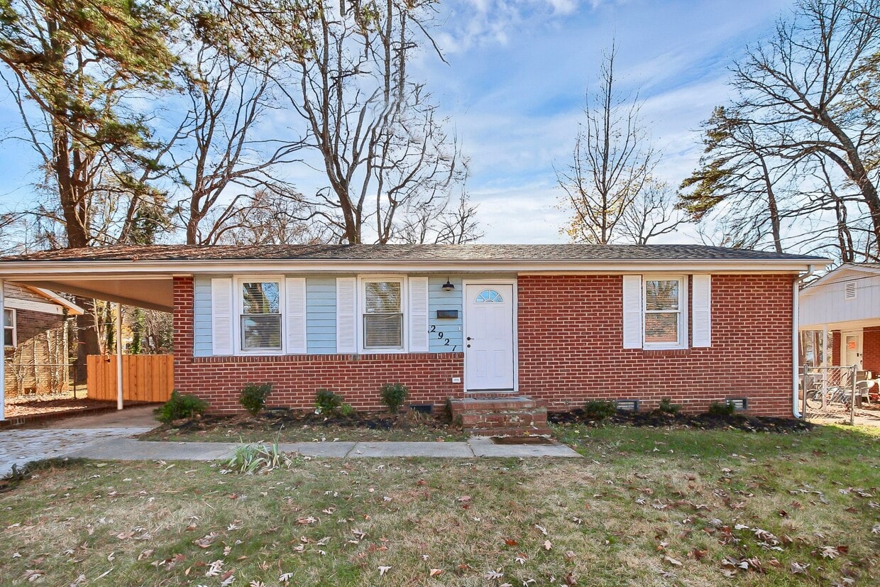 Foto principal - 2921 Ravencroft Dr