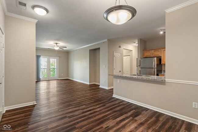 Living room - 12833 Tradd St