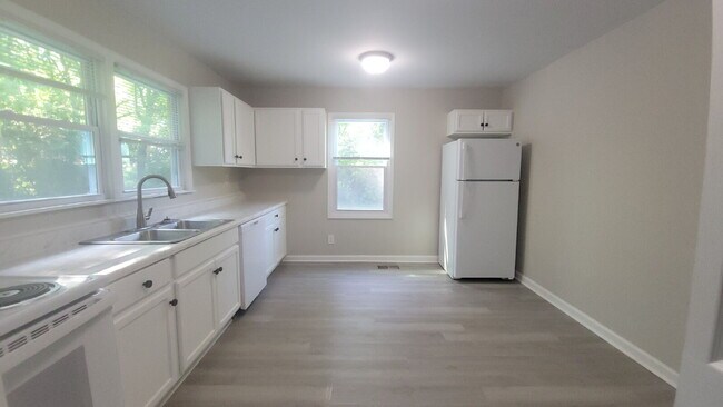Foto del edificio - "2-Bedroom Retreat with Cozy Comfort in Huntsville!"