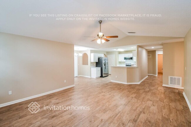 Foto del edificio - 12541 Ayrshire St E