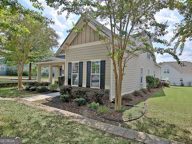 Building Photo - 155 Colonial Ct