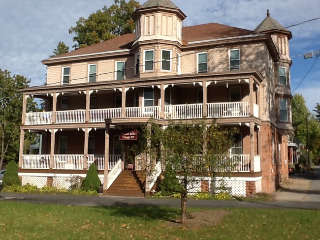 Building Photo - 36 Covel Ave
