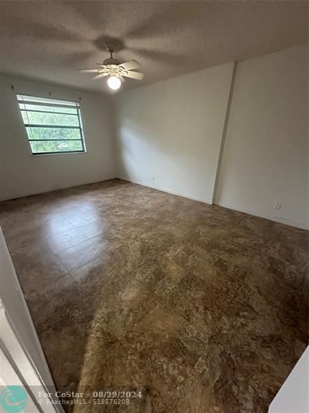 Foto del edificio - 11430 NW 39th St