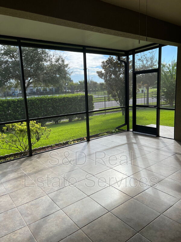 Foto del edificio - 2492 Tahoe Dr