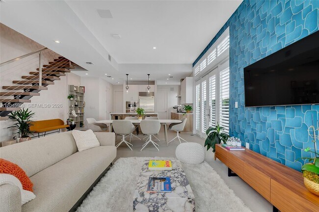 Foto del edificio - 3406 Ponce de Leon Blvd