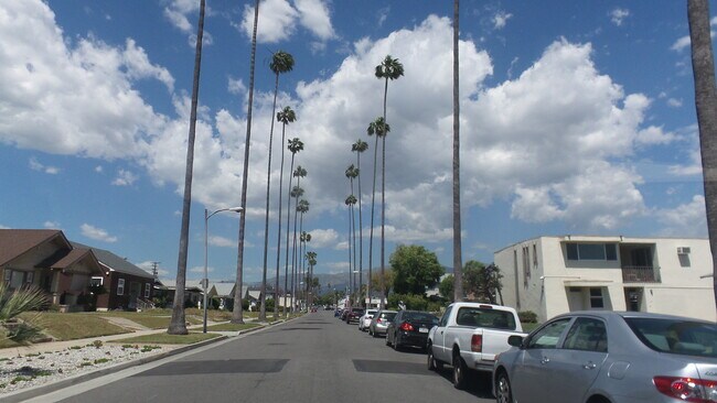 Foto del edificio - 110 S Curtis Ave