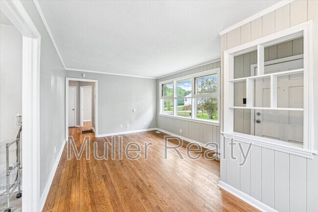 Foto del edificio - 3311 Coffman Dr