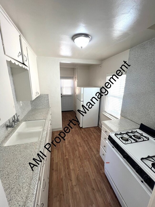 Foto del edificio - Cottage with Garage and $500 off First Mon...