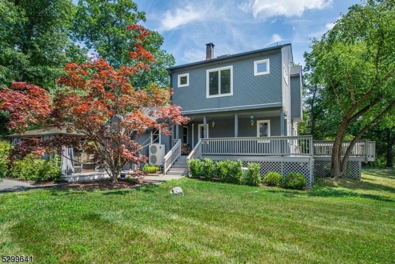 Primary Photo - 28 Sunrise Rd