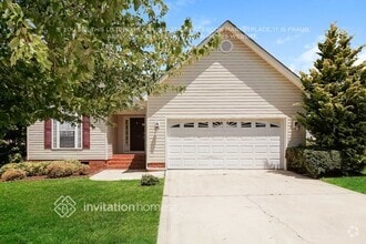 Building Photo - 3040 Hereford Ln