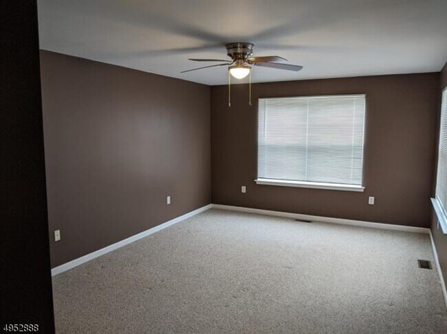 Building Photo - 17 Black Bear Ct