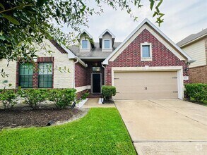 Building Photo - 5531 Drumlin Field Way