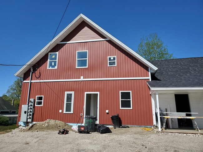 Building Photo - 23 Canaan St