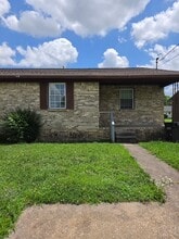 Building Photo - 410 Lucky Debonair St