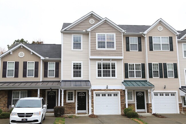 Building Photo - 8835 Thornton Town Pl
